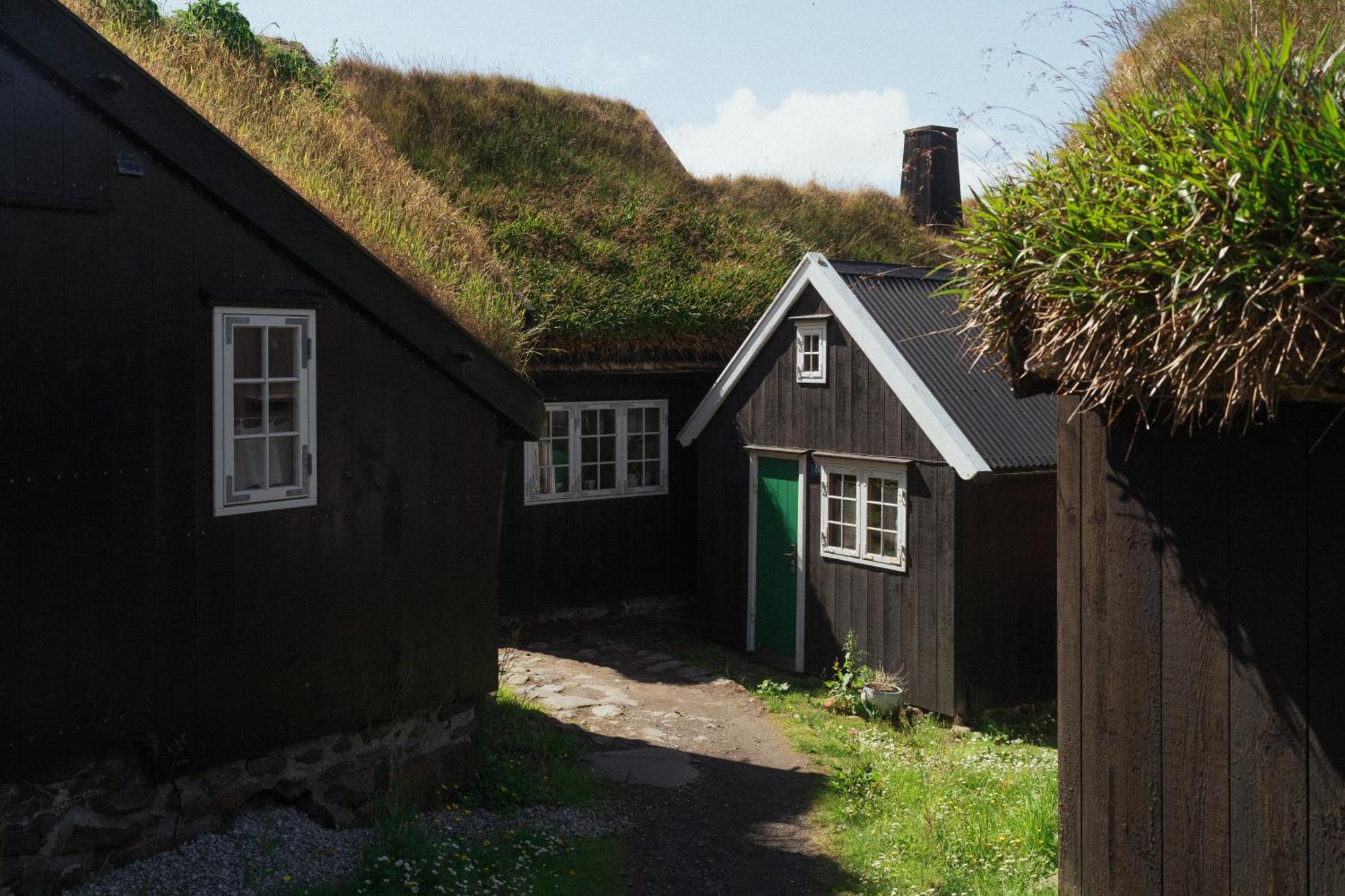 Torsgota Guesthouse - In The Heart Of Tórshavn Екстериор снимка